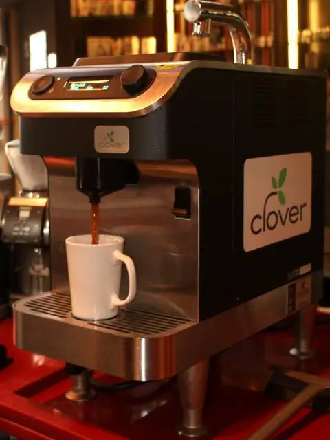 cafeteira-clover-design-diferenciado