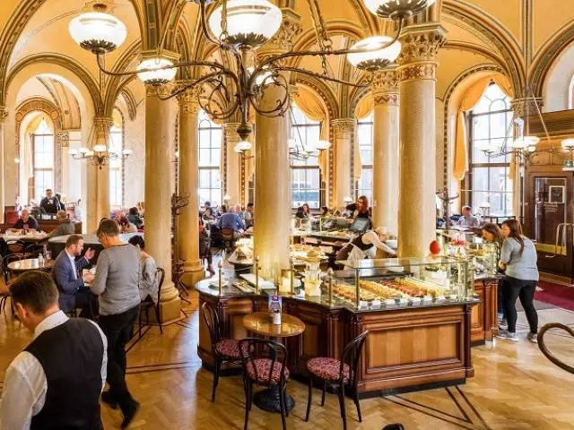 Café- Central- Austria-Vienna