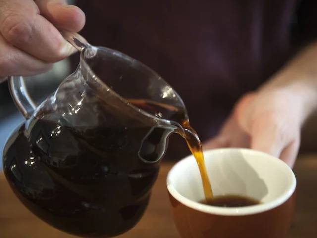 café-e-flora-intestinal-da-dor-de-barriga-com-manteiga-solta-o-intestino