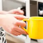 cafe-no-microondas-faz-mal