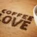 coffee-lover-traducao-frases-camisetas-caneca