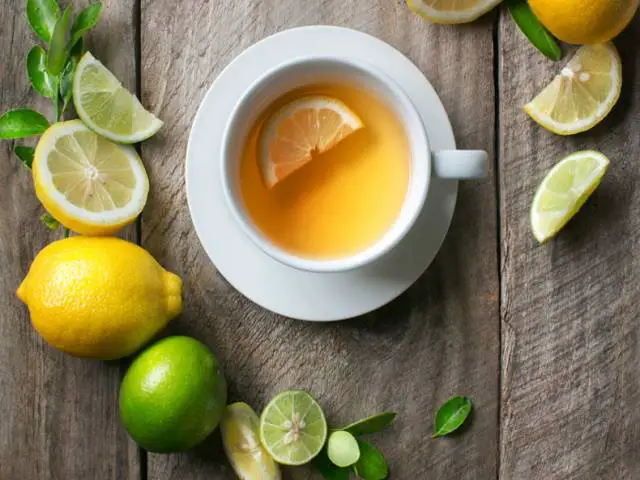Como- fazer- chá- de- limão